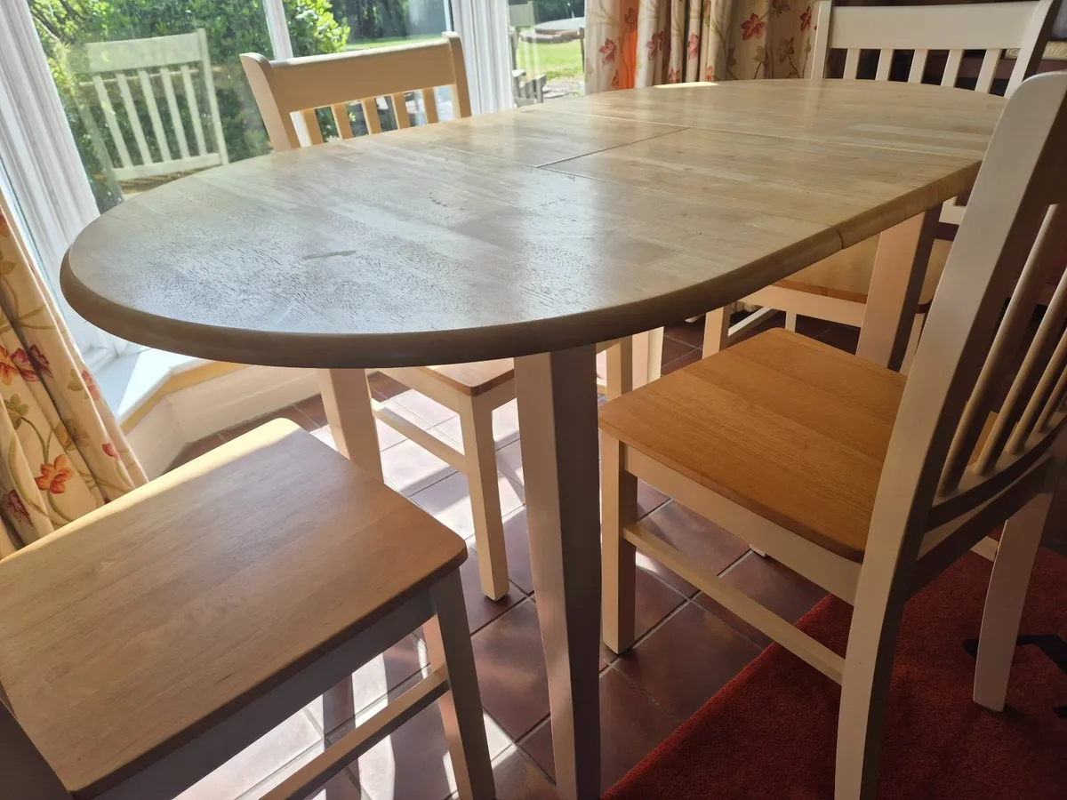 Dining table and 4 chairs - Image 1