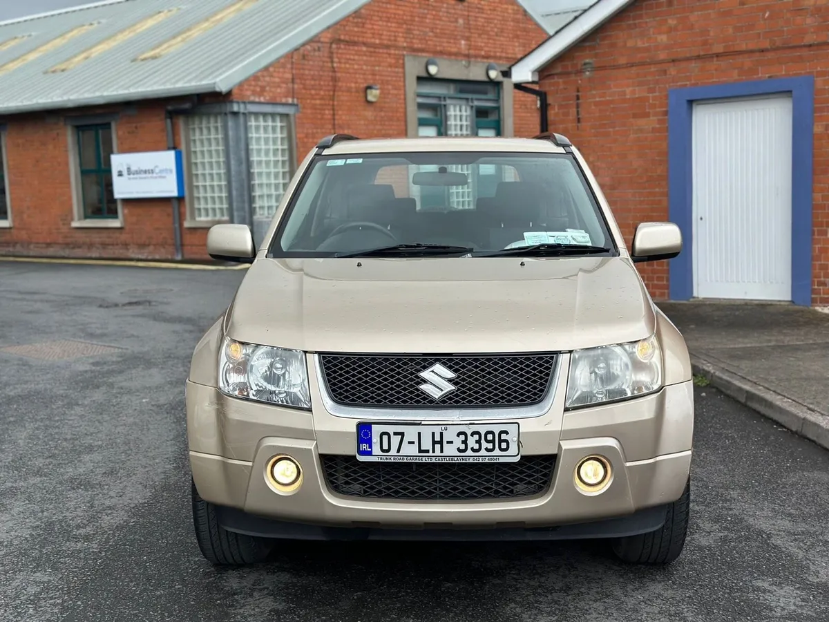 2007 Suzuki Grand Vitara very low kilometers - Image 2