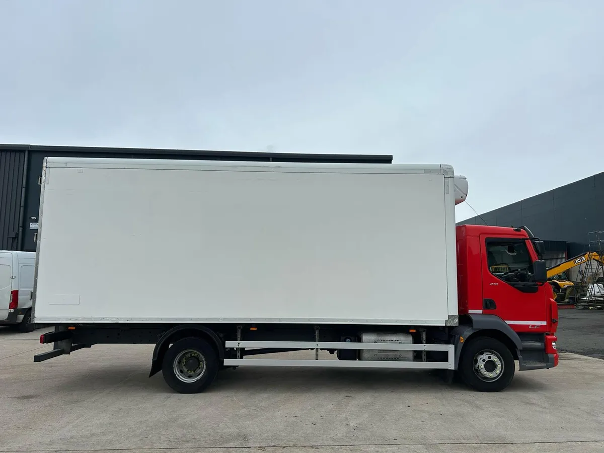 2019 DAF LF 210 16 TONNE FRIDGE - Image 4
