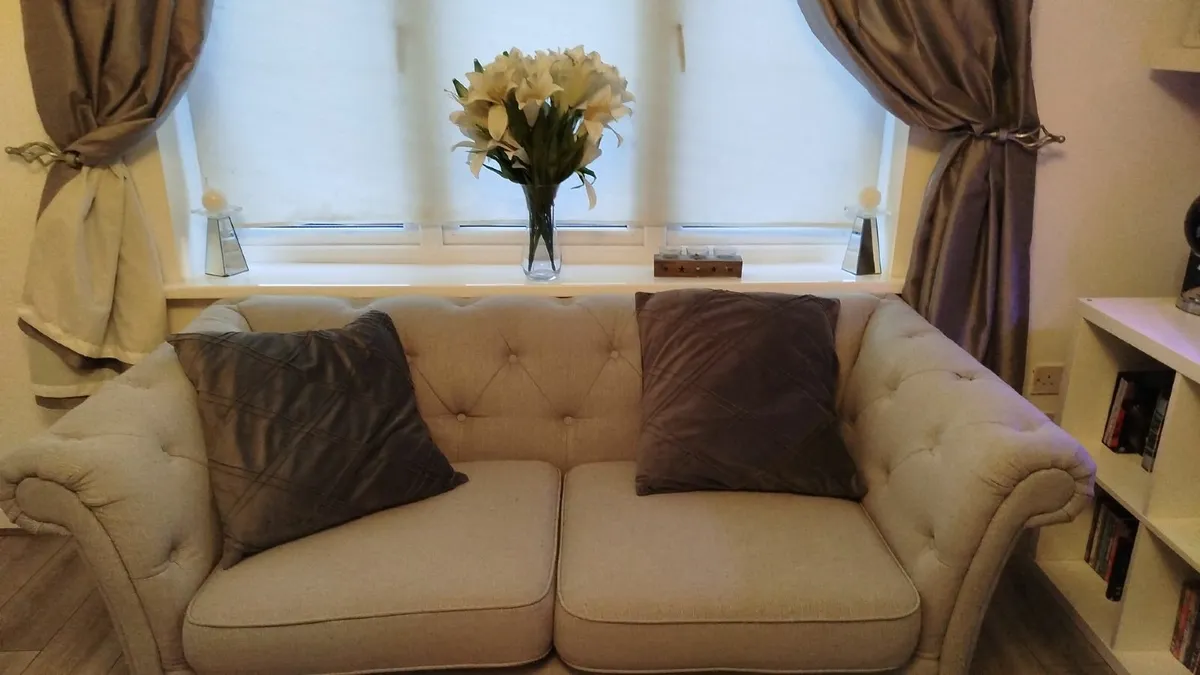SOFA FOR SALE - Image 2