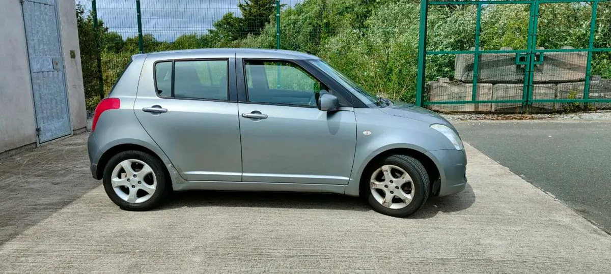 Suzuki Swift 1.3 petrol - Image 2