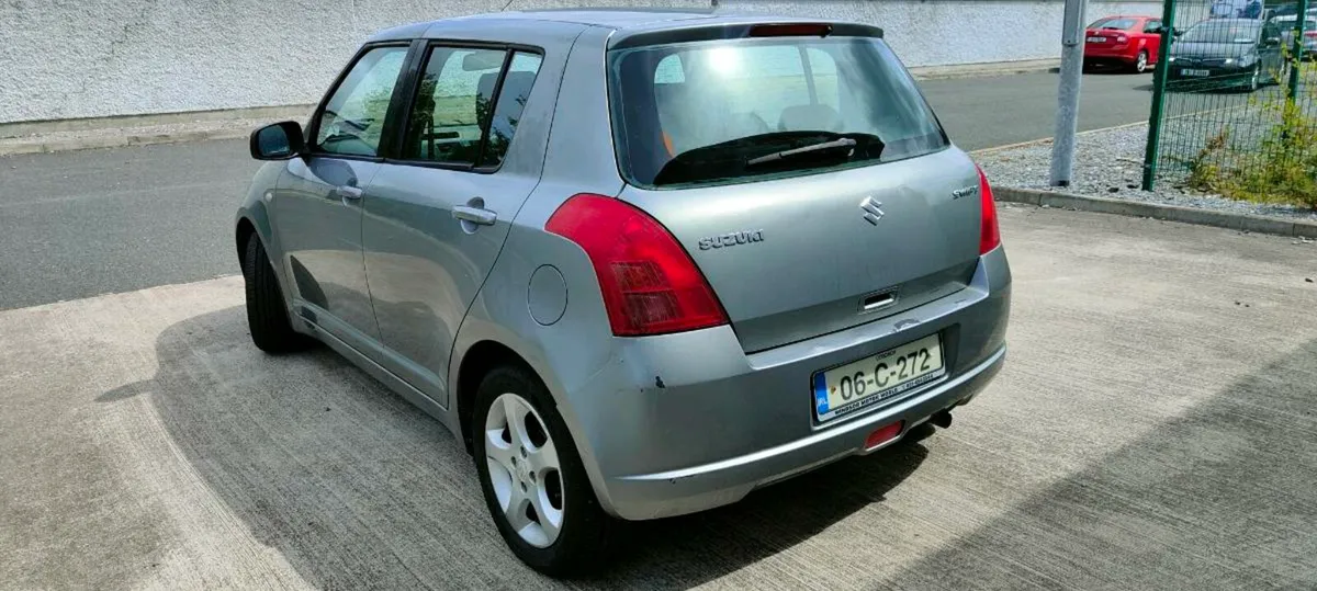 Suzuki Swift 1.3 petrol - Image 4