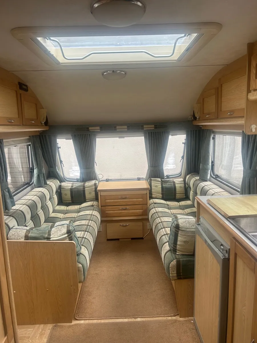 Caravan - Image 4
