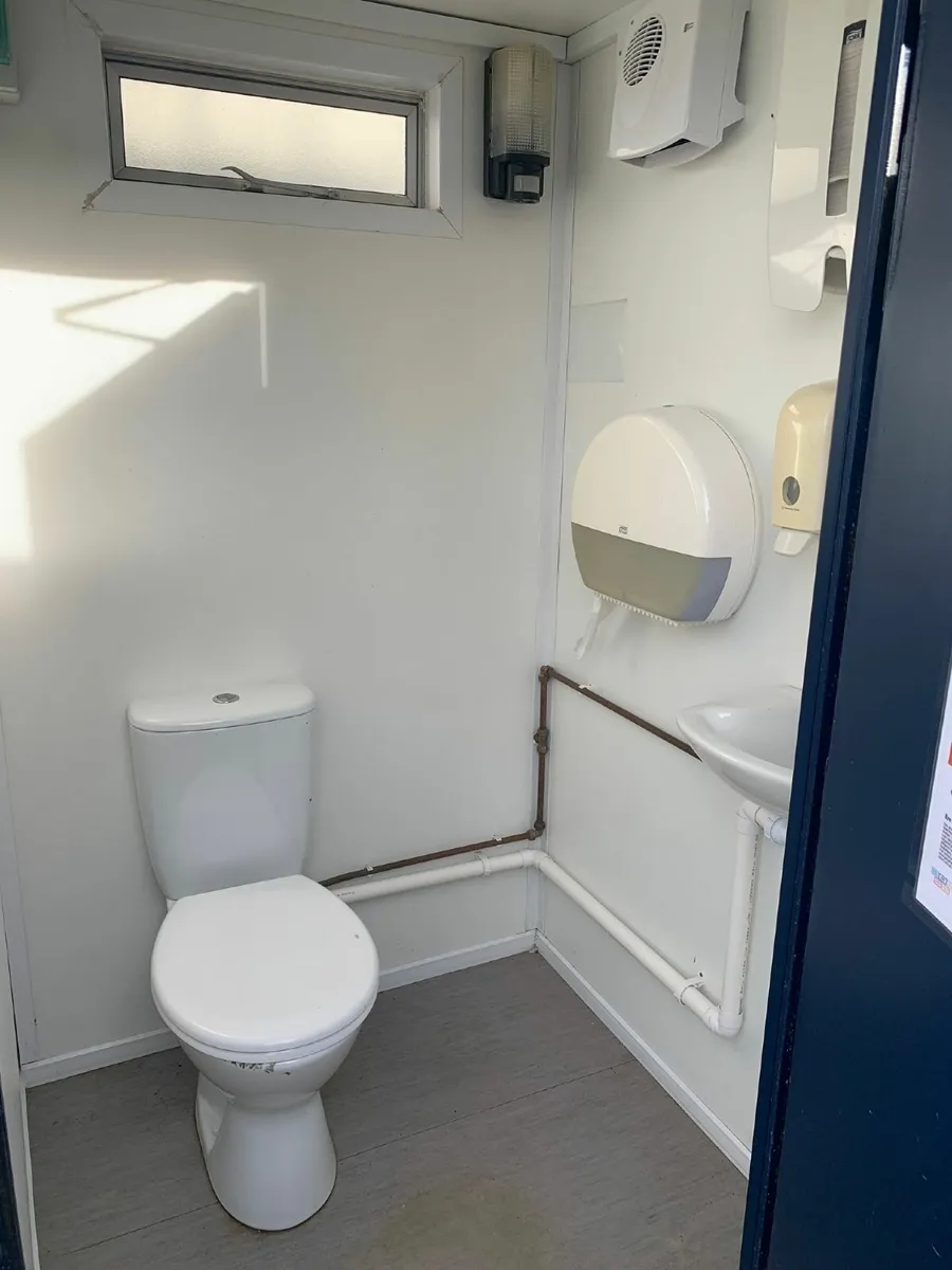 Single Toilet For Sale / Rent - Image 2