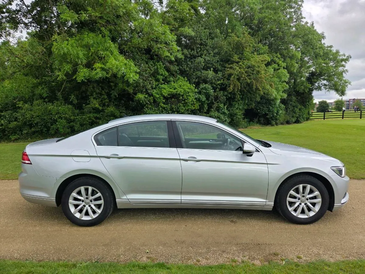 2016 VOLKWAGEN PASSAT - Image 3