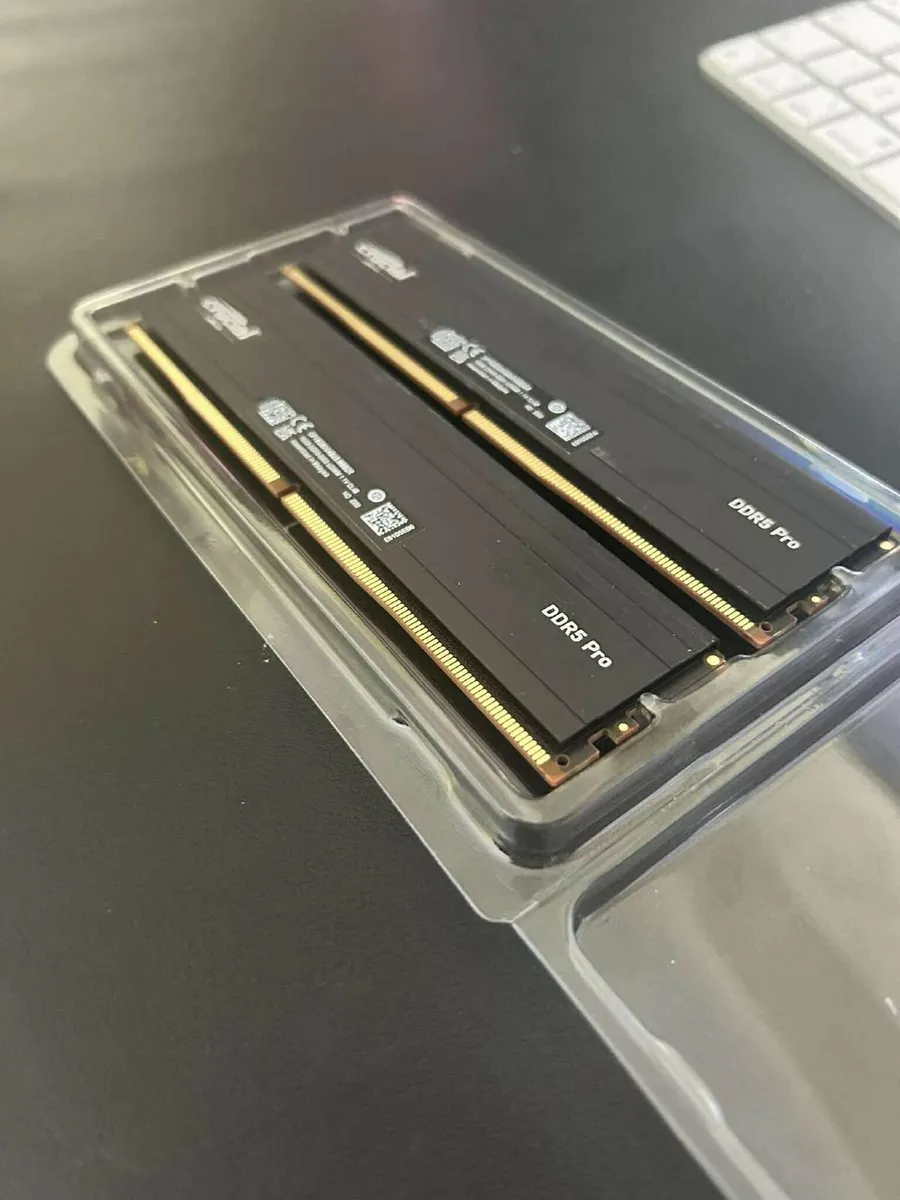 Crucial Pro DDR5 RAM 32GB Kit (2x16GB) - Image 1
