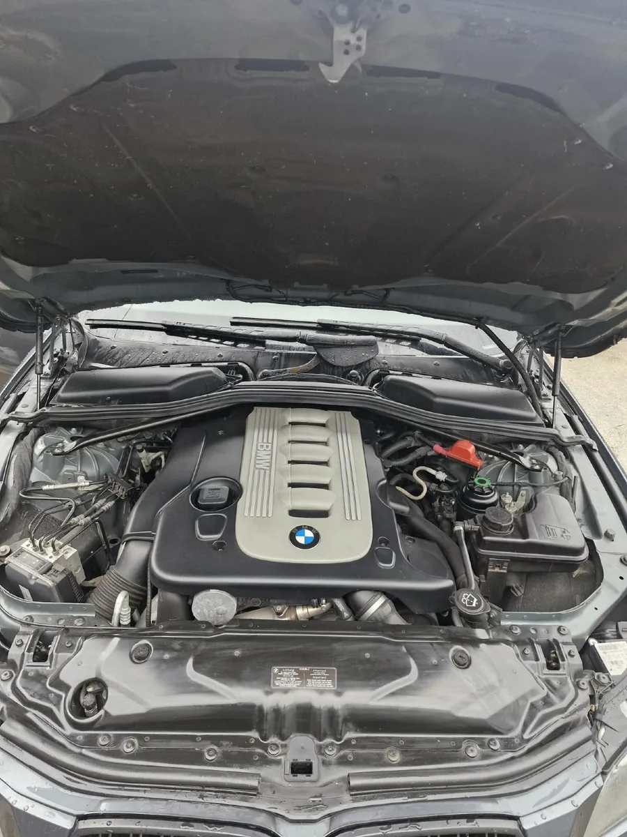 BMW 5-Series 2008 - Image 4