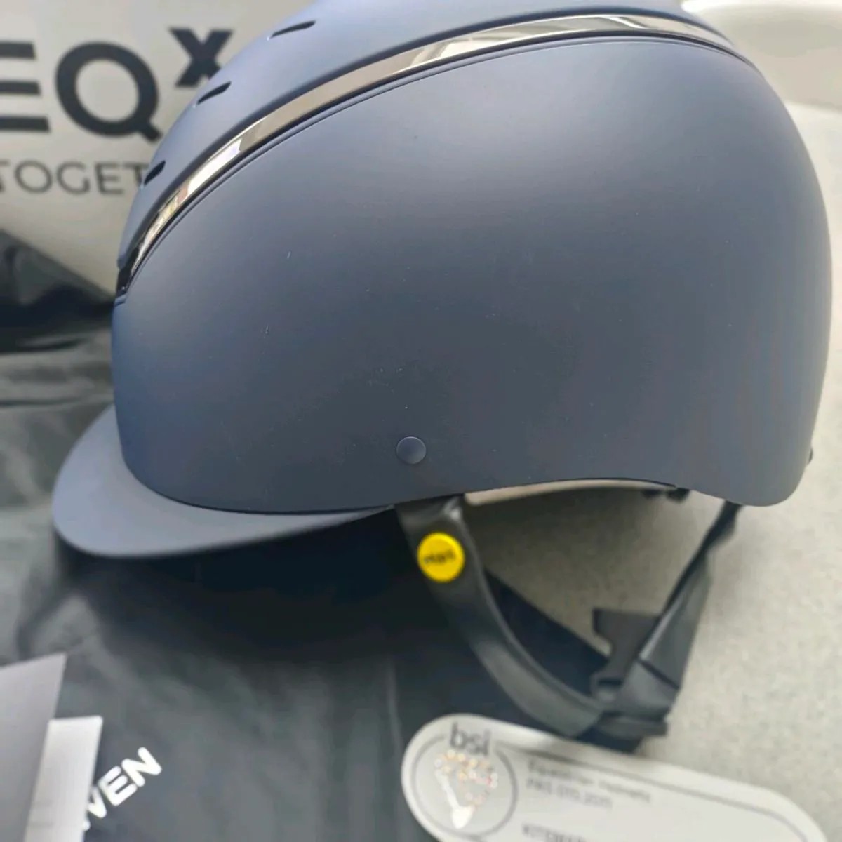 Charles Owen horse riding helmet - Image 3