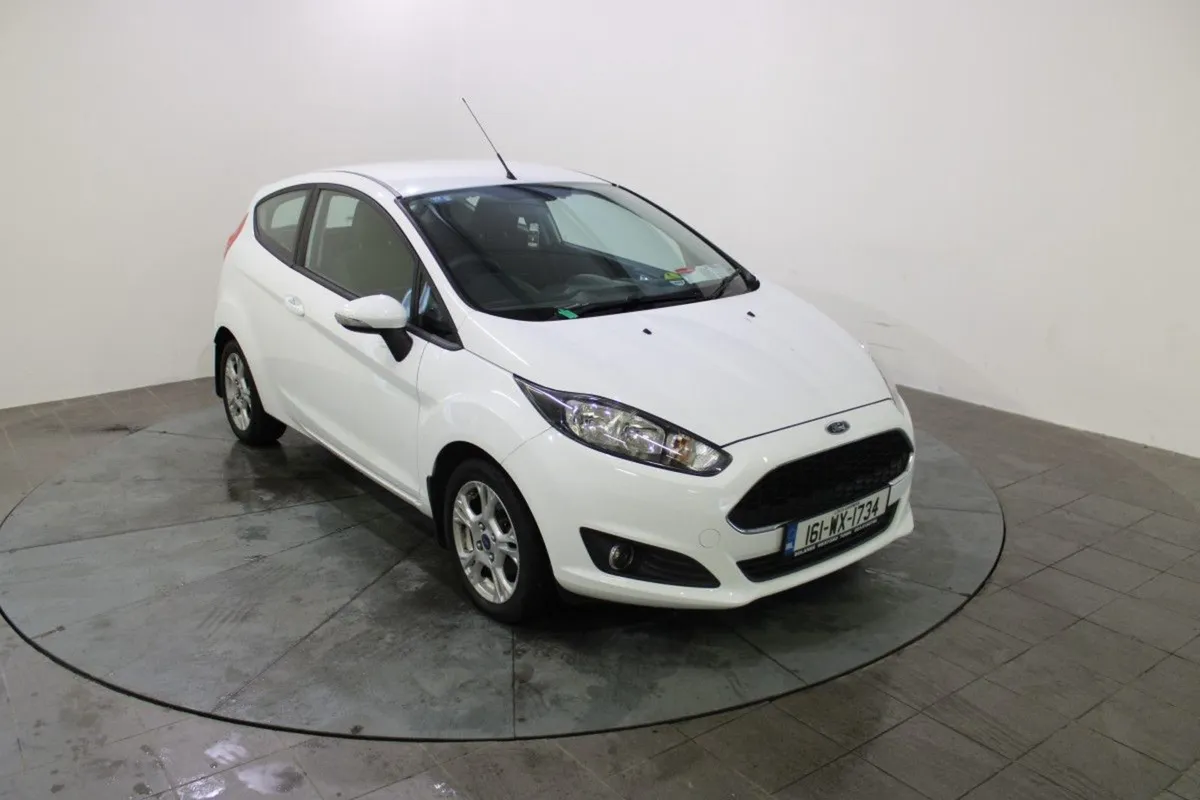Ford Fiesta 1.5 Tdci 75ps Zetec 3DR - Image 1