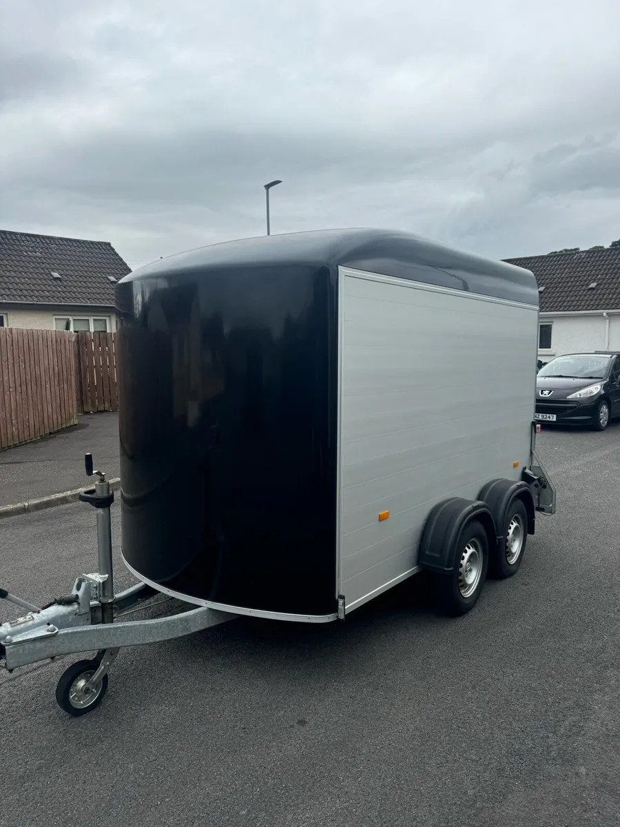 Debon  C500 10ft box trailer No vat - Image 4