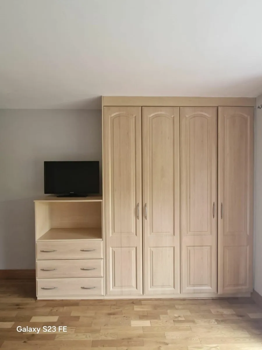 Wardrobes Lynmore - Image 2