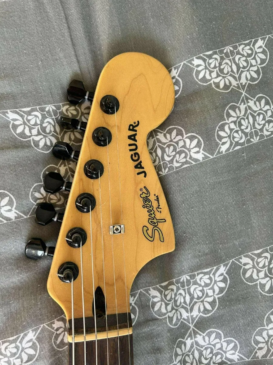 Squier Vintage Mod Jaguar 3TSB - Image 2