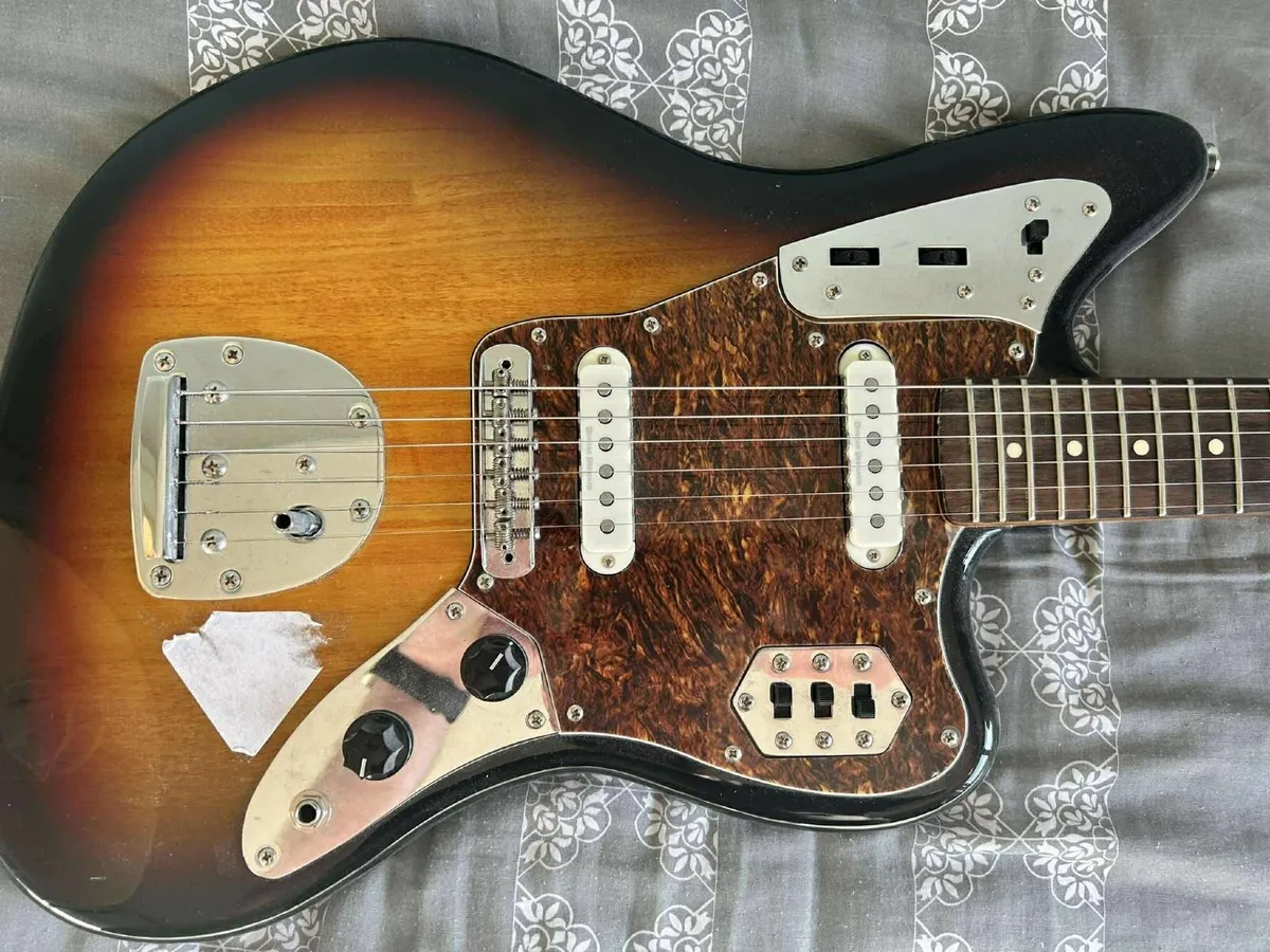 Squier Vintage Mod Jaguar 3TSB - Image 3