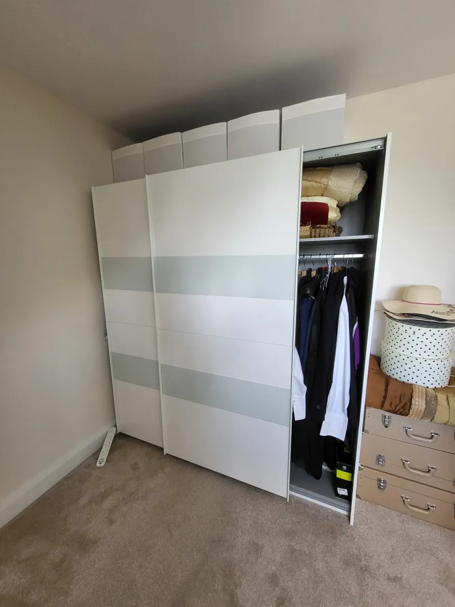 Wardrobe with Sliding Doors - Image 2