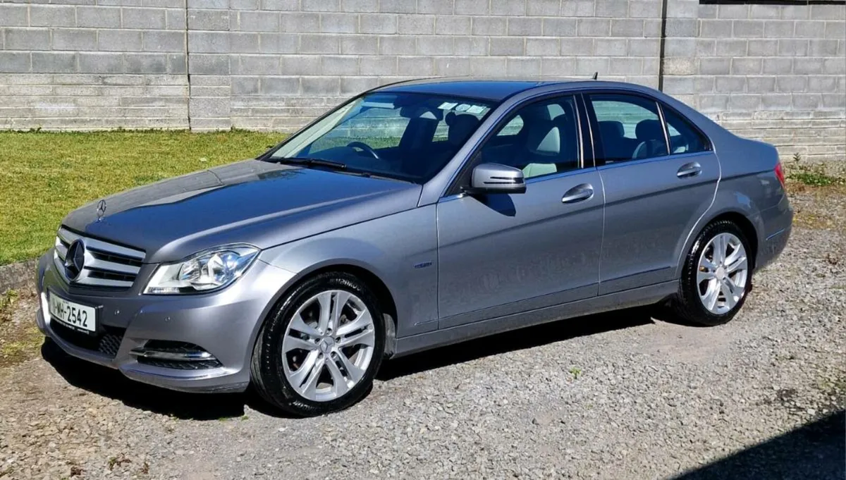 Mercedes Benz C200 Avantgarde Blue Efficiency - Image 1