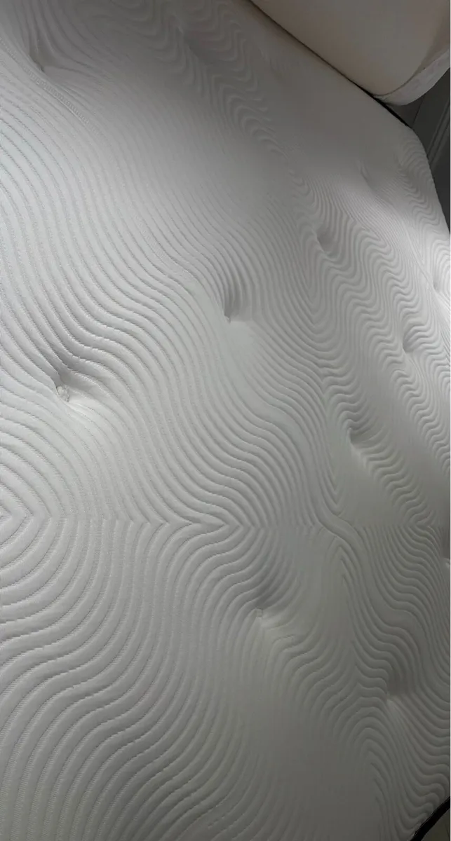 Mattress - Image 3