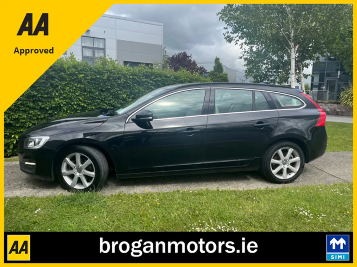 Volvo V60 2016 2.0 D SE GT*Auto*One Owner*Fvsh* - Image 4