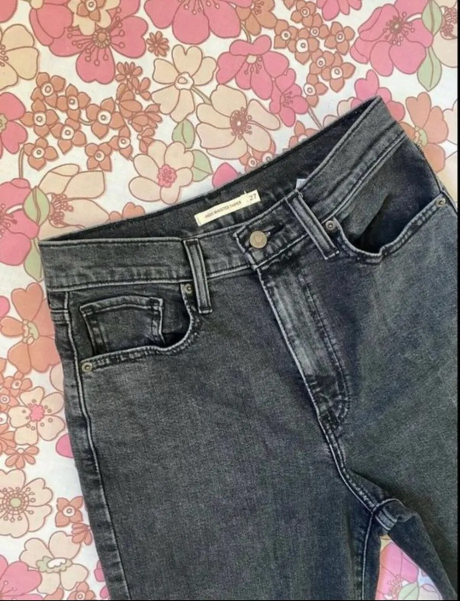 Levi’s Mom Jeans Size 27 Washed Black - Image 3