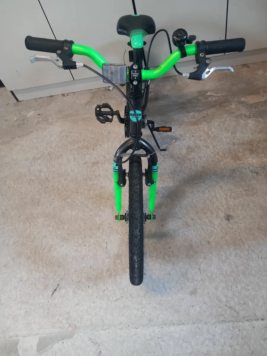 Childs bicycle - Image 4