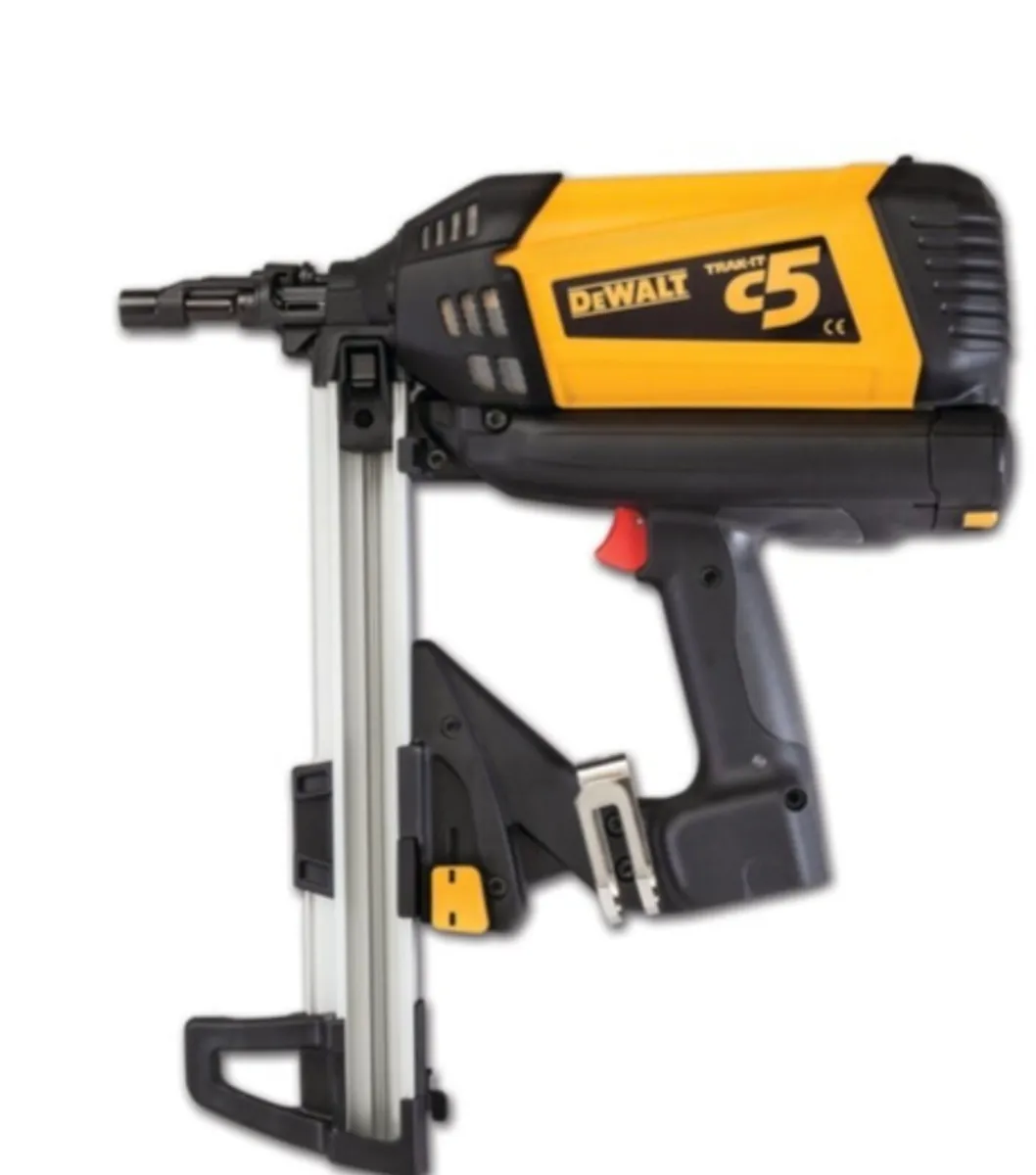 New Dewalt C5 trak It + 2 boxes of fixings - Image 1