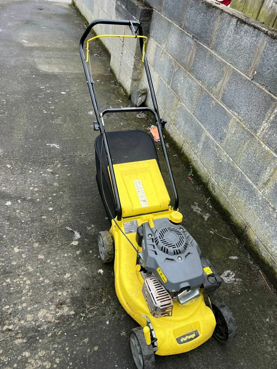 Challenge Hand Push Petrol Lawnmower 129cc - Image 2