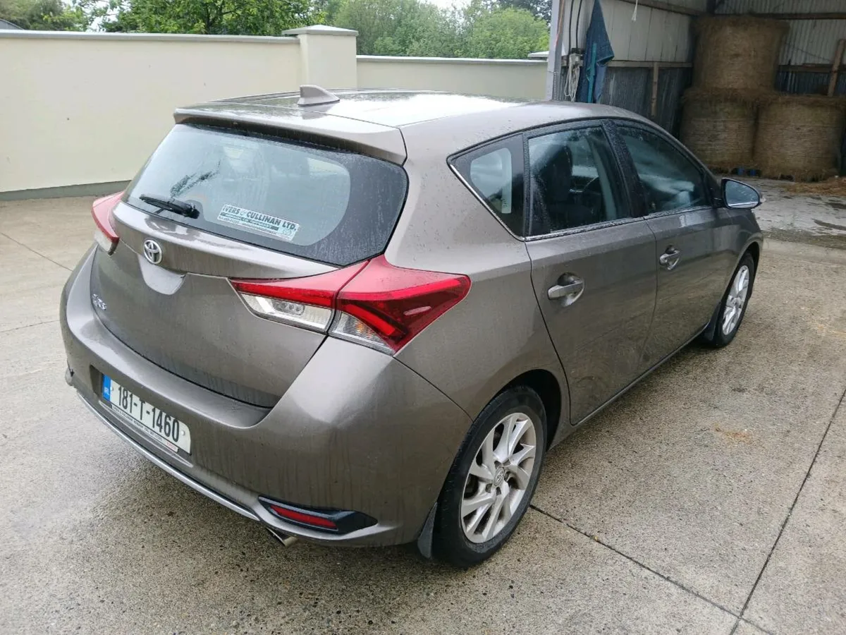 Toyota Auris luna - Image 2
