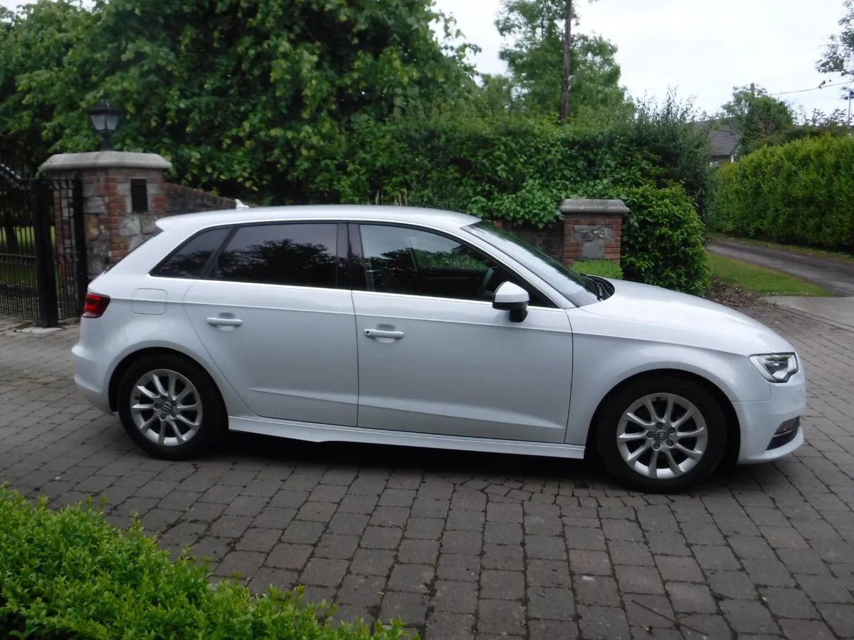 AUDI A3 1.4TFSI AUTO SPORT SAT NAV LOW MILES - Image 2