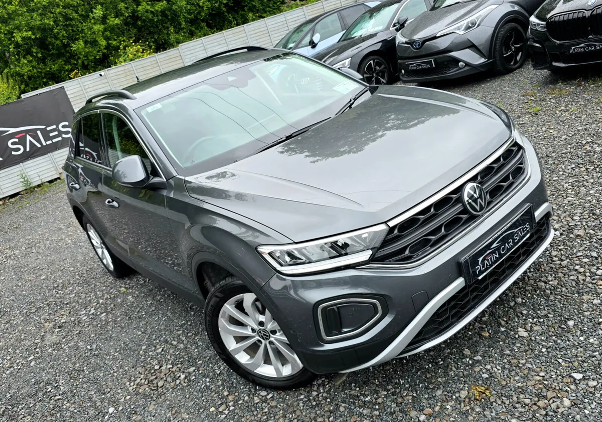 🔥 2024 Volkswagen T-ROC LIFE PLUS  2.0 TDI - Image 4