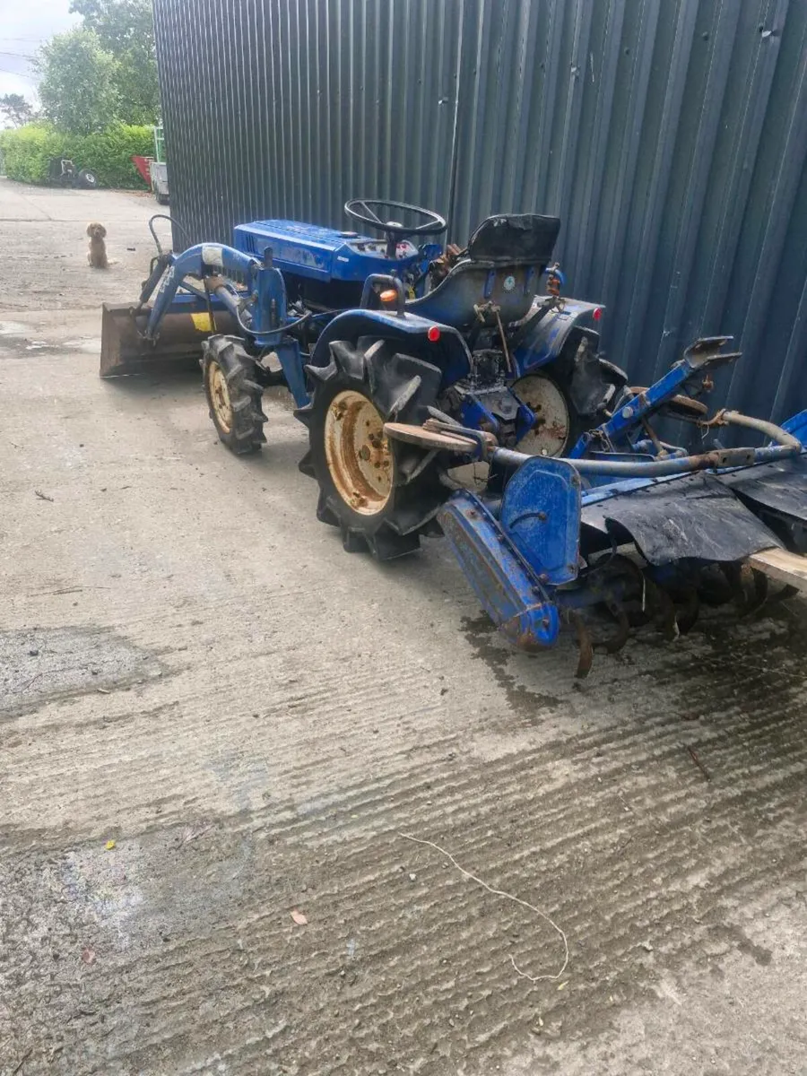 Iseki

 compact tractor - Image 1