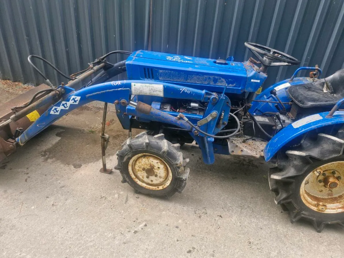 Iseki

 compact tractor - Image 3