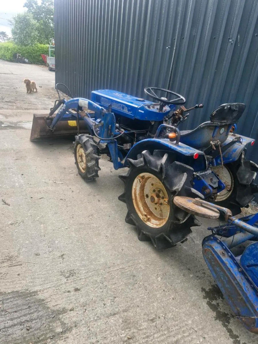 Iseki

 compact tractor - Image 4