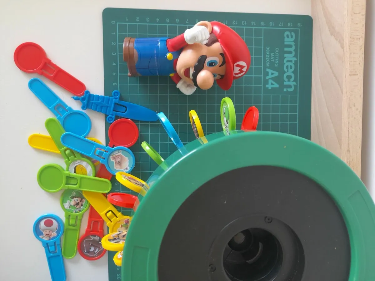 Super Mario Surprise Game by TOMY - Image 3