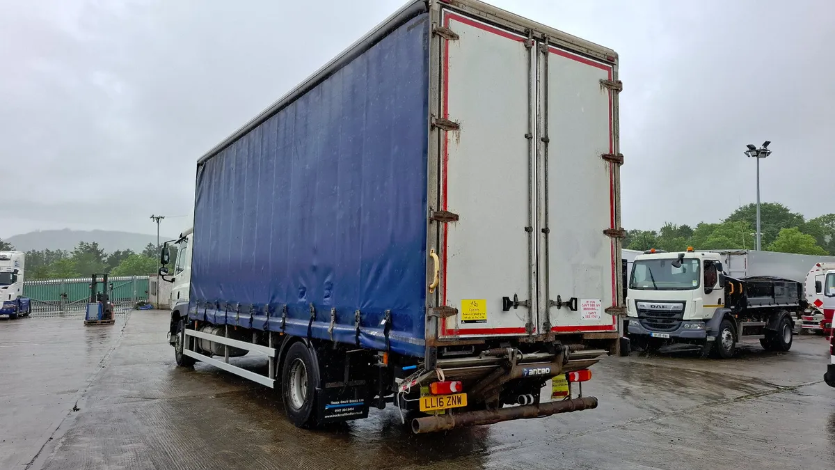 2016 Daf CF 310  Space Cab , 27 Foot Curtain Sider - Image 4
