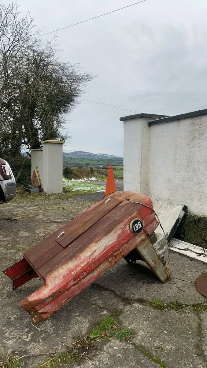 135 Bonnet & 1000 series Towing Eye - Image 1