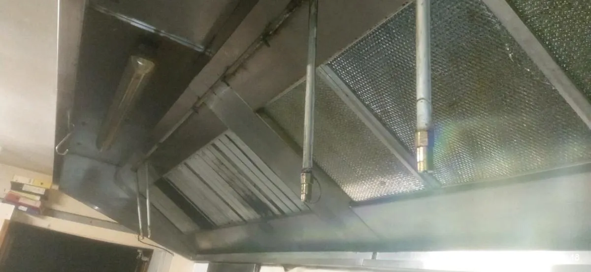 Commercial kitchen extractor hood - Image 1