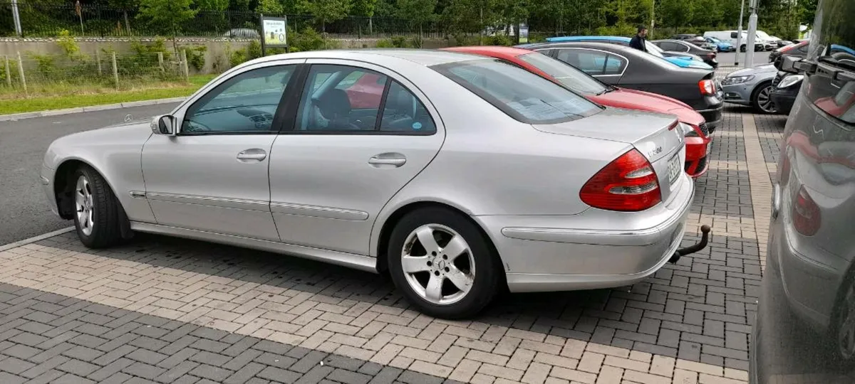2004 Mercedes E200, Full service History, Nct'd - Image 4