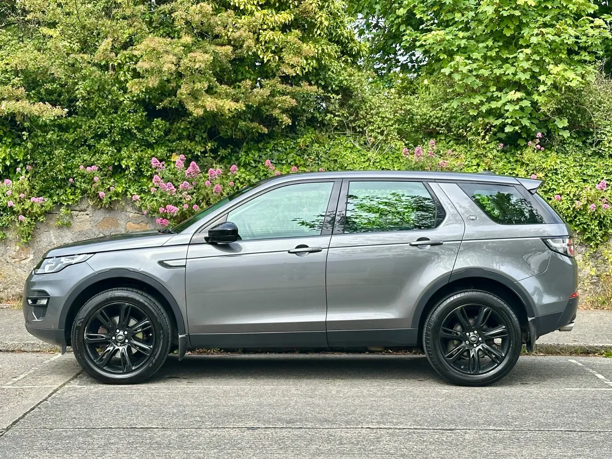 Land Rover Discovery Sport TD4 S 6sp Manual. - Image 2