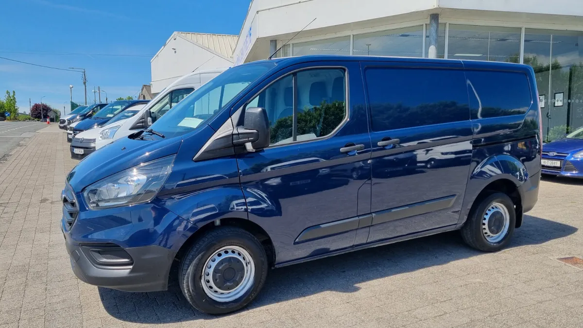 191 CUSTOM SWB VAN 1 OWNER FORD MAINTAINED - Image 1