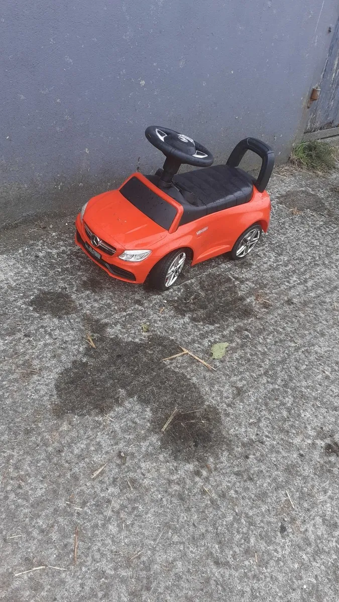 Ride on car - Image 1