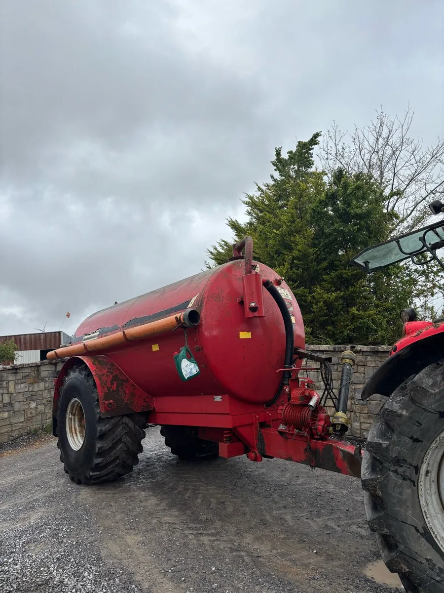 Hispec 2000gl slurry tanker - Image 1