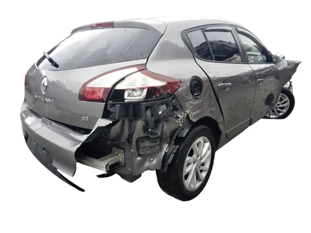 2015 RENAULT MEGANE For Breaking/Dismantling - Image 2