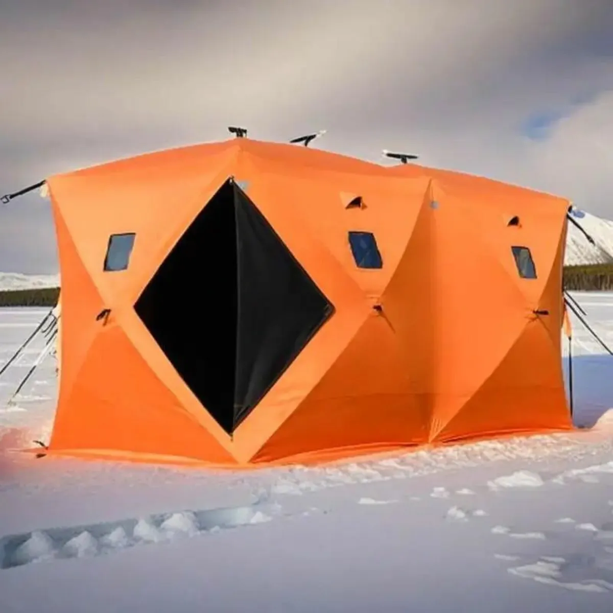 Spacious 8 Person Portable Ice Fishing Shelter - Image 2