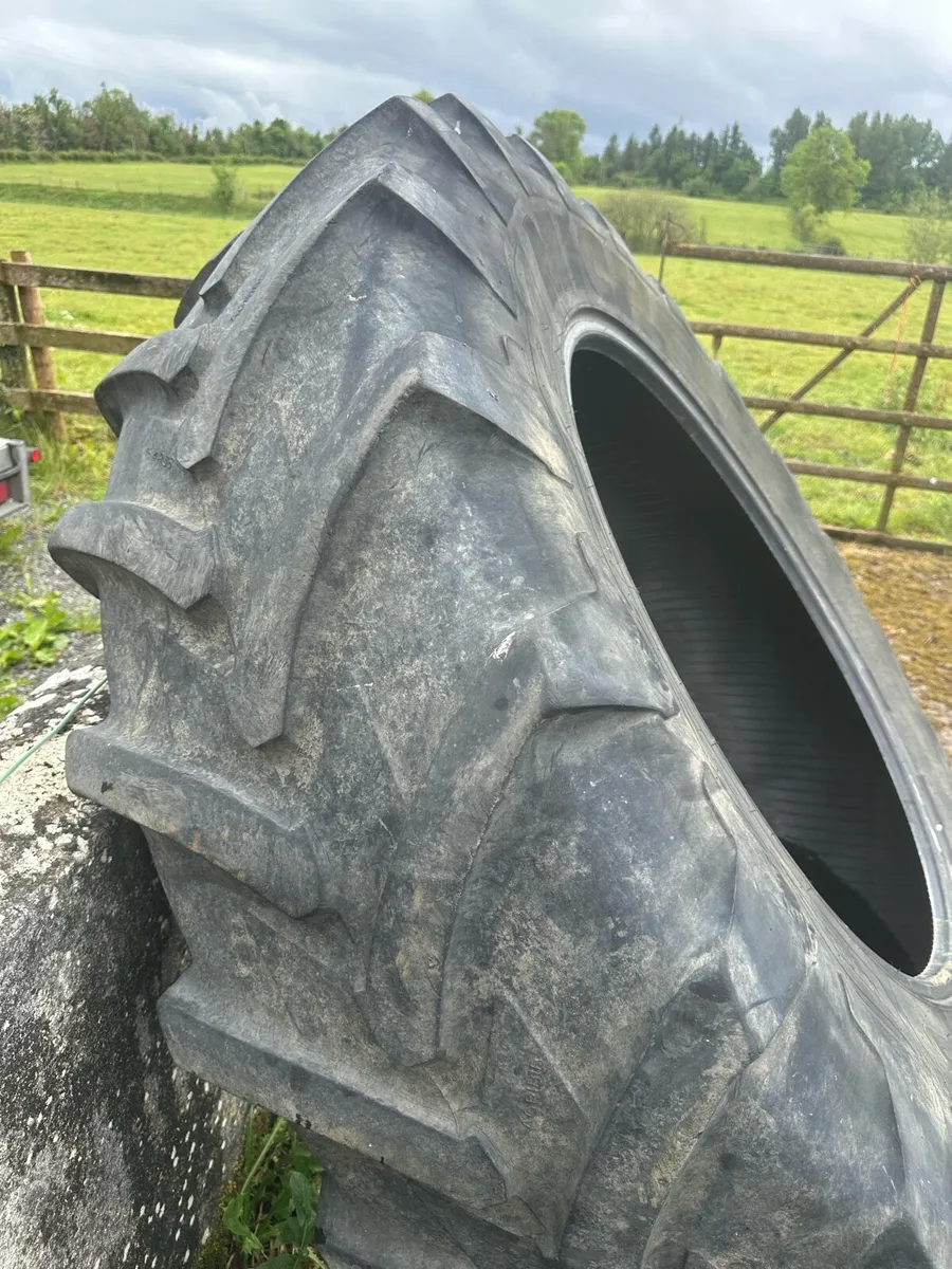 Tractor tyres - Image 1
