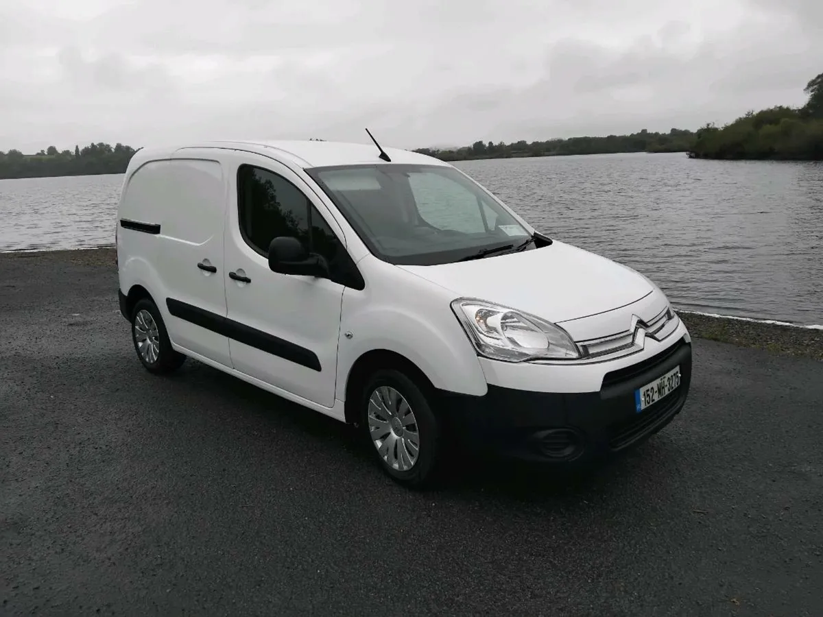 152 Citroen Berlingo ((Twin Sliding doors)) - Image 1
