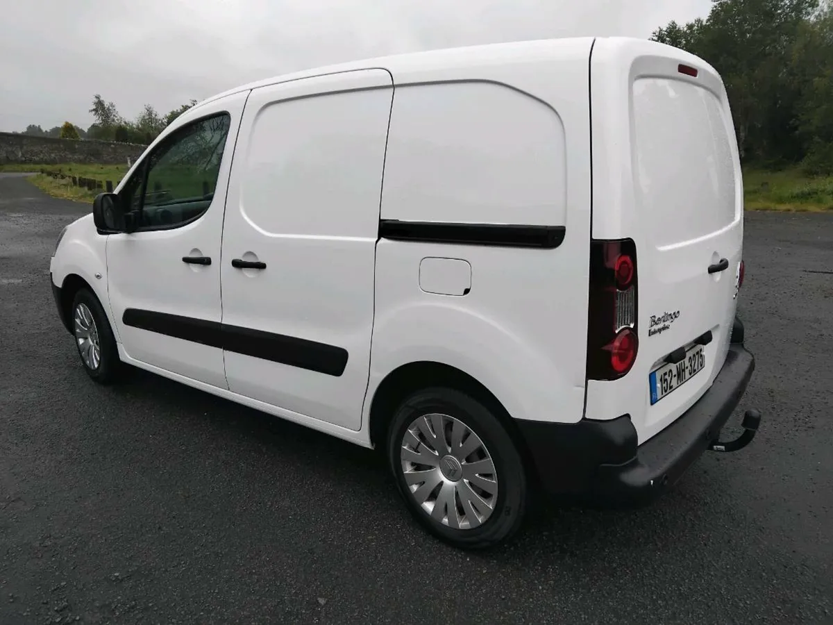 152 Citroen Berlingo ((Twin Sliding doors)) - Image 3