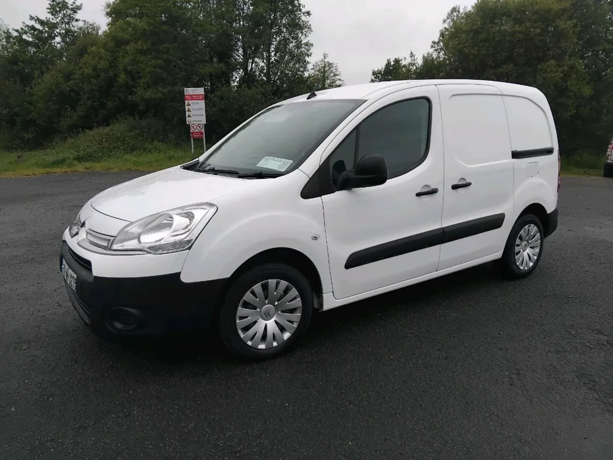 152 Citroen Berlingo ((Twin Sliding doors)) - Image 4