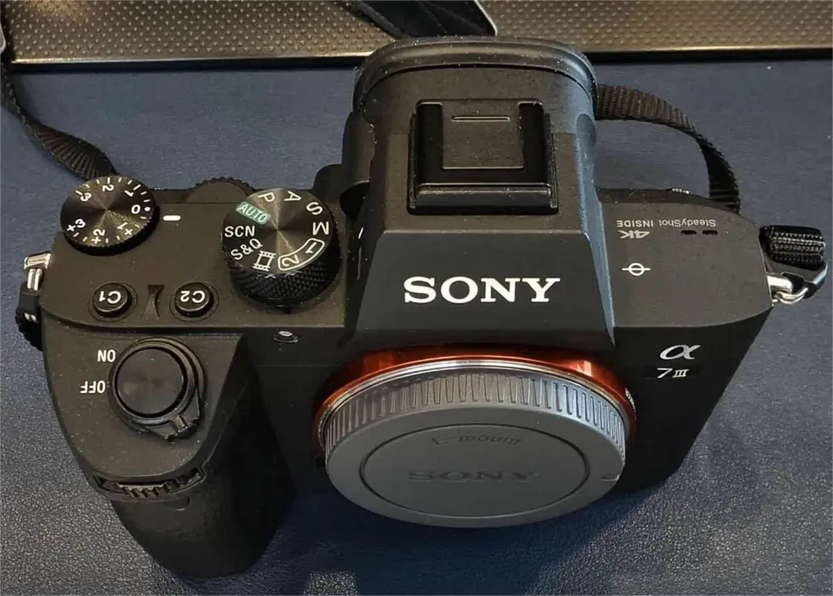 Sony a7 iii body - Image 2