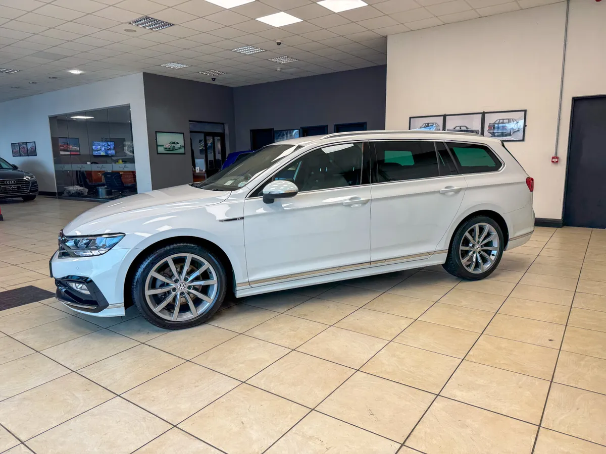 Volkswagen Passat R-Line - Image 3