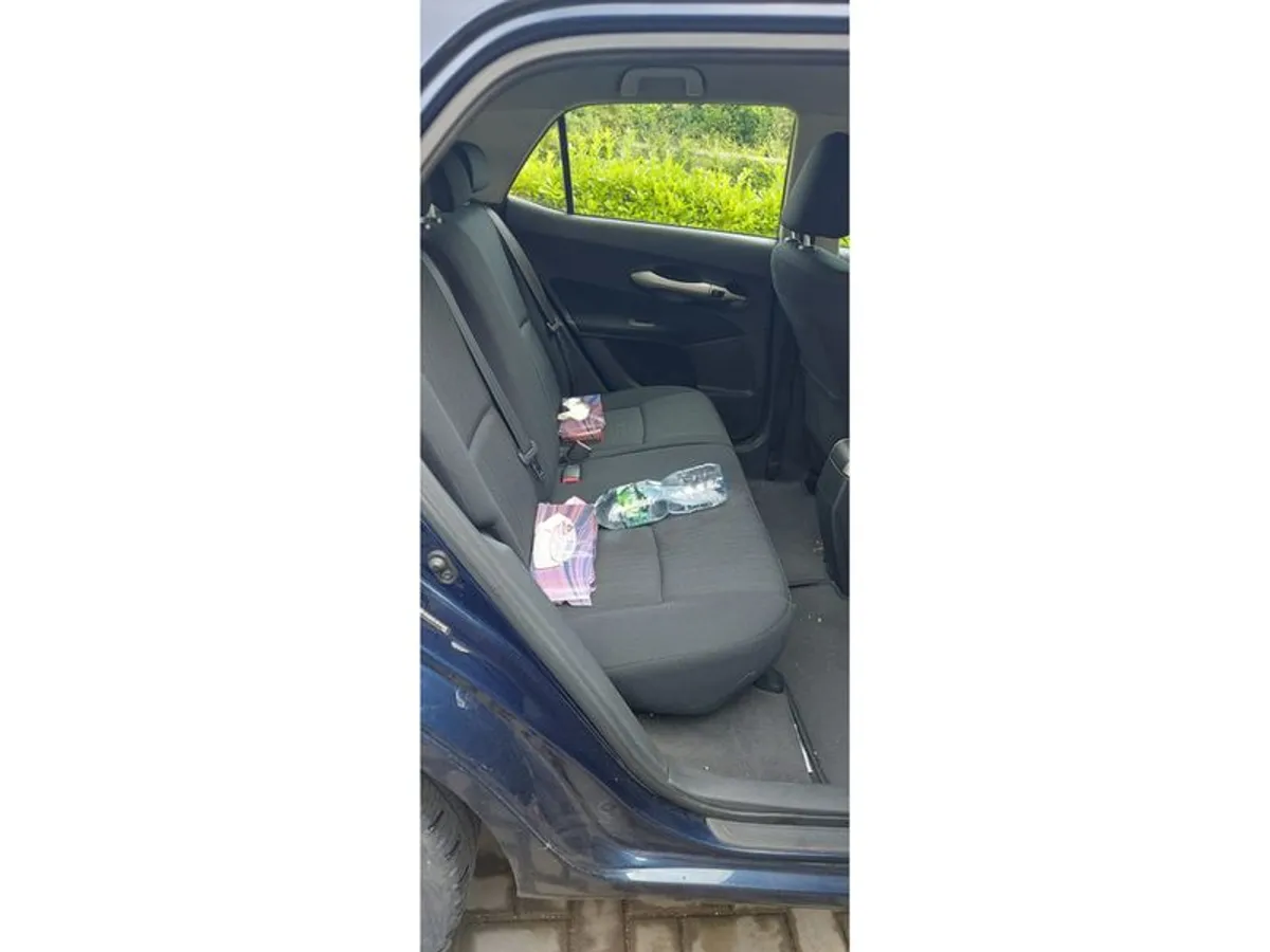 2008 Toyota Auris - Image 2