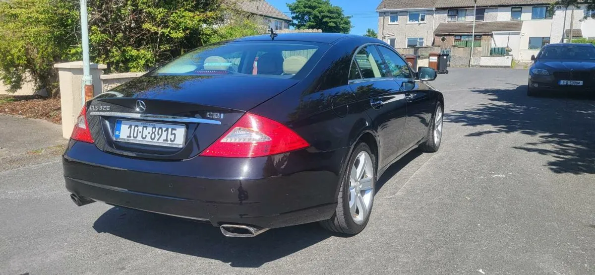 2010 mercedes Benz 320CLS - Image 1